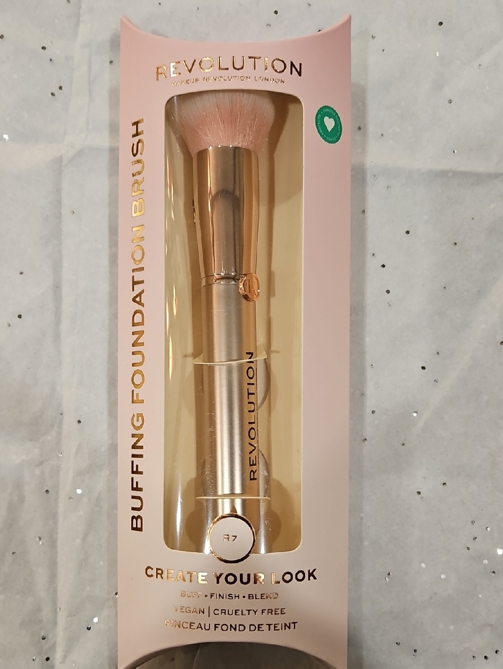 NWT Revolution Rose Gold‎ Handle Buffing Foundation Brush with Pink Bristles